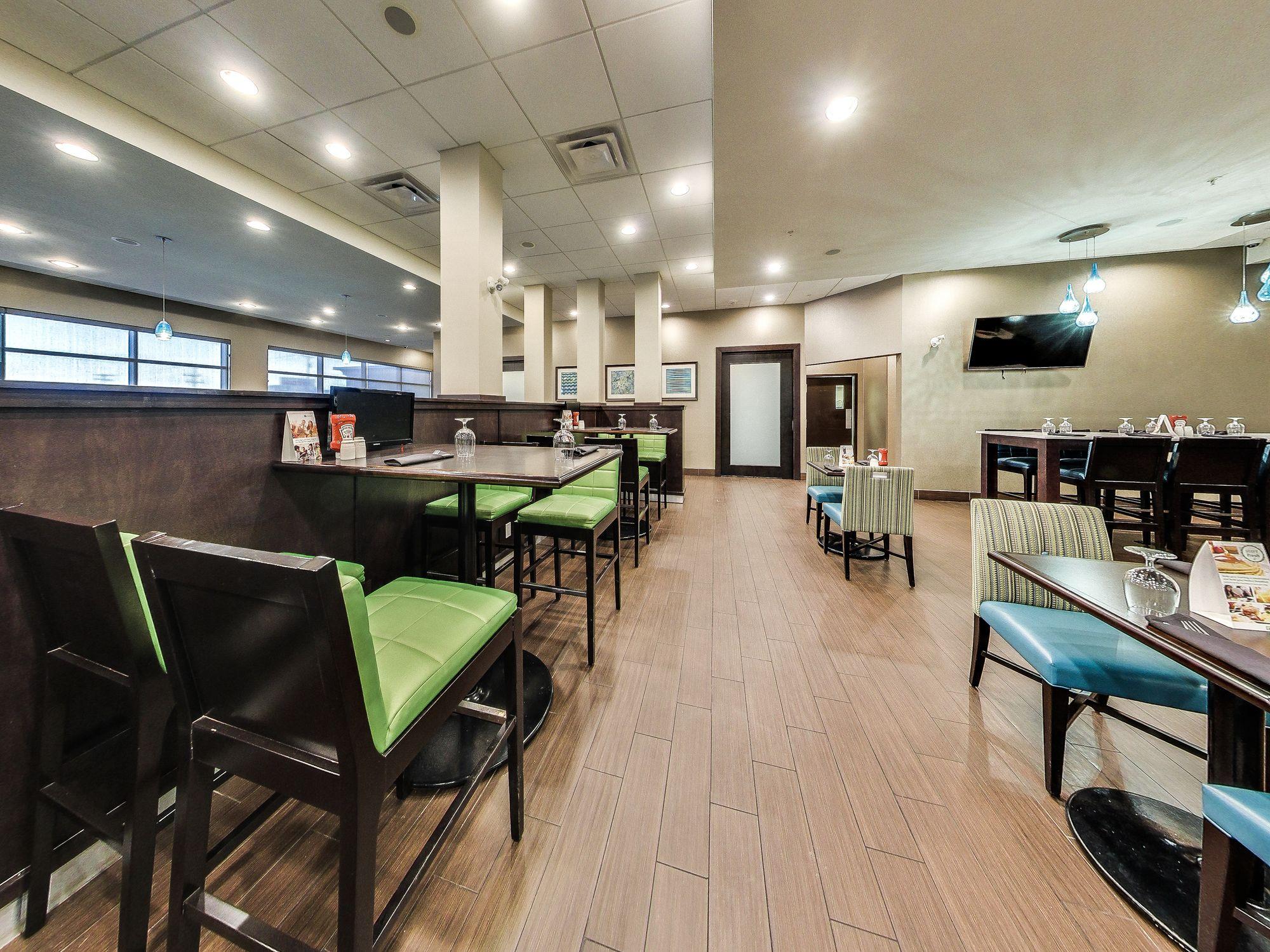 Holiday Inn Hotel & Suites Edmonton Airport Conference Centre By Ihg Nisku Eksteriør billede