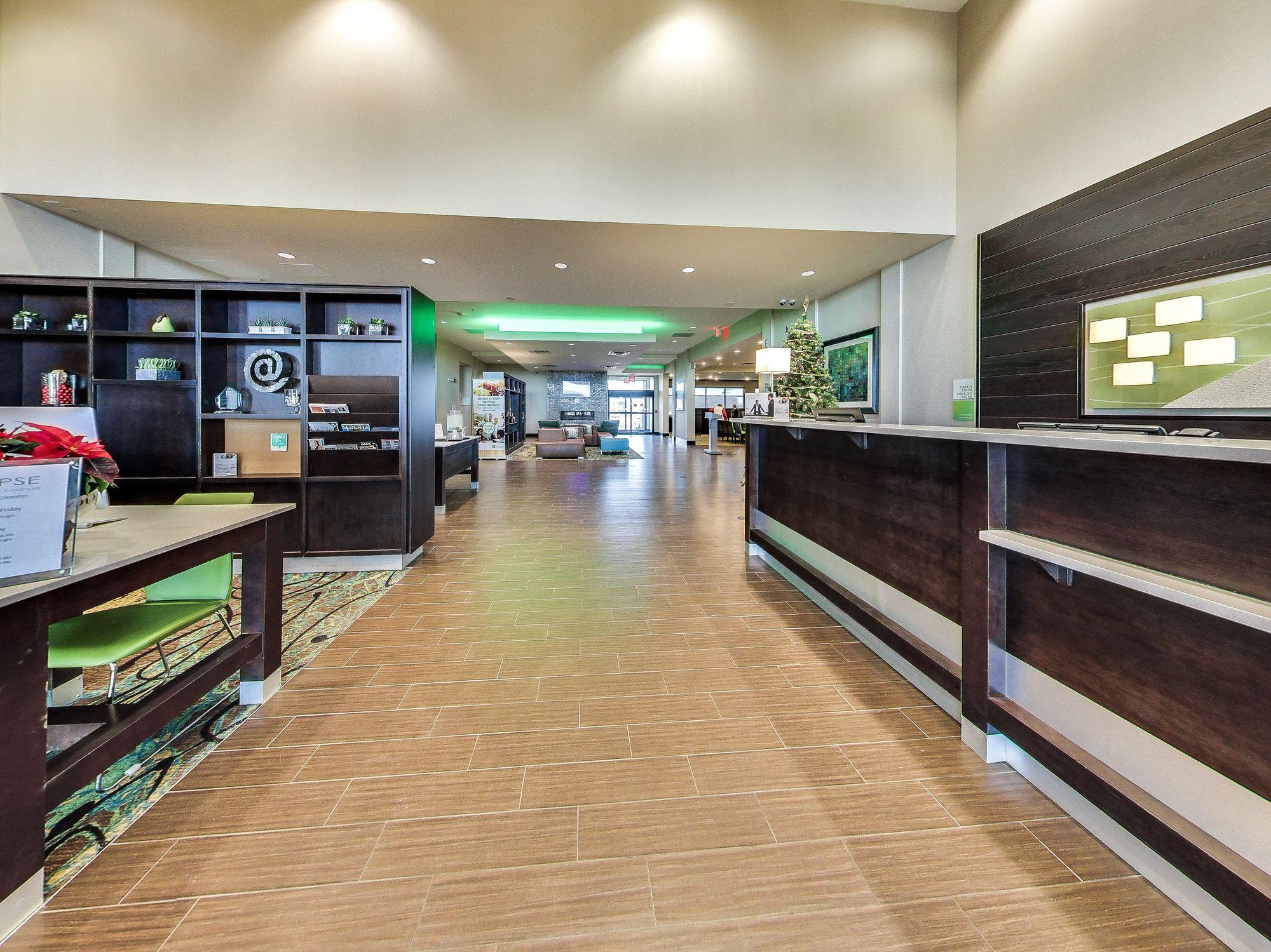 Holiday Inn Hotel & Suites Edmonton Airport Conference Centre By Ihg Nisku Eksteriør billede