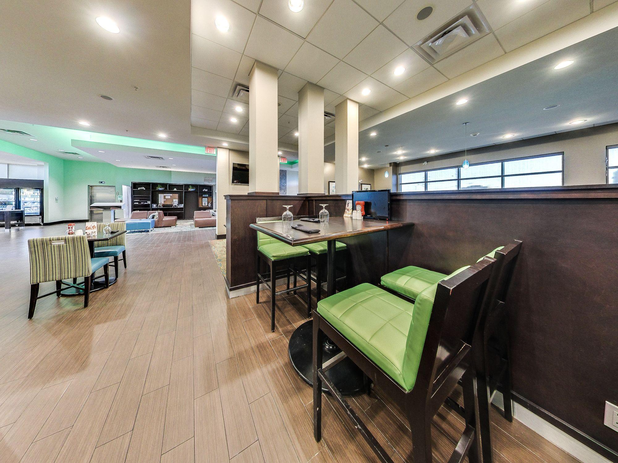 Holiday Inn Hotel & Suites Edmonton Airport Conference Centre By Ihg Nisku Eksteriør billede