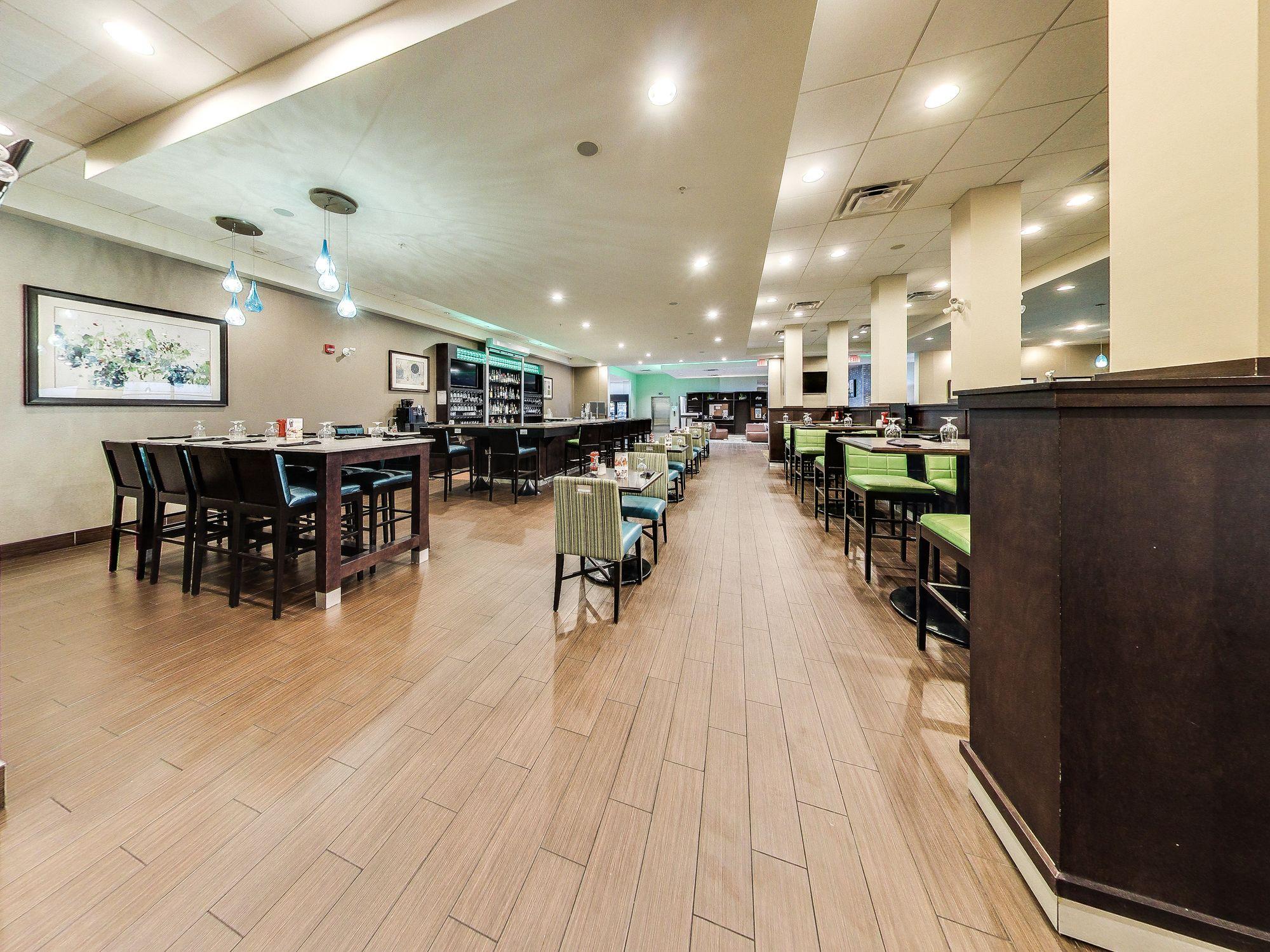 Holiday Inn Hotel & Suites Edmonton Airport Conference Centre By Ihg Nisku Eksteriør billede